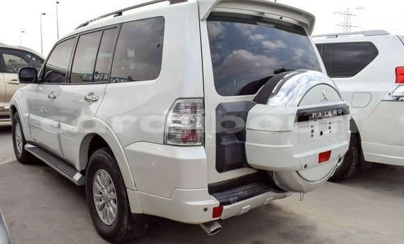Buy Import Mitsubishi Pajero White Car in Import - Dubai in Ali Sabieh Region Buy Import Mitsubishi Pajero White Car in Import - Dubai in Ali Sabieh Region