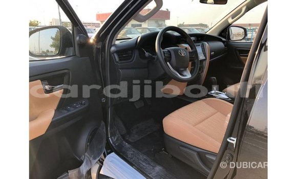 Acheter Import Voiture Toyota Fortuner Noir à Import - Dubai, Ali Sabieh Region Acheter Import Voiture Toyota Fortuner Noir à Import - Dubai, Ali Sabieh Region