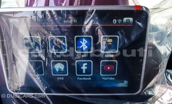 Acheter Import Voiture Toyota Land Cruiser Blanc à Import - Dubai, Ali Sabieh Region Acheter Import Voiture Toyota Land Cruiser Blanc à Import - Dubai, Ali Sabieh Region