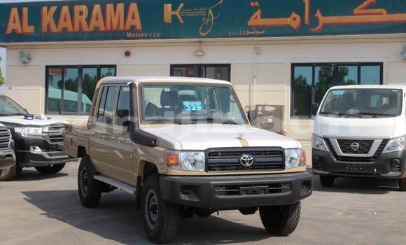 Buy Import Toyota Land Cruiser Beige Car in Import - Dubai in Ali Sabieh Region Buy Import Toyota Land Cruiser Beige Car in Import - Dubai in Ali Sabieh Region