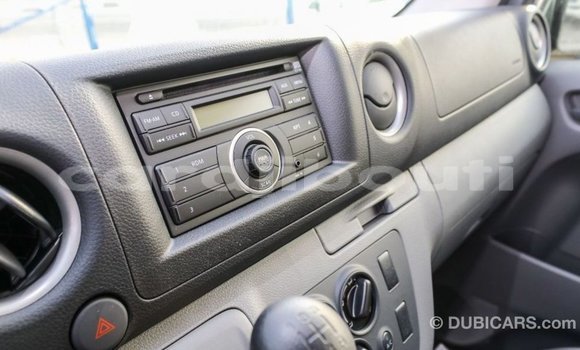 Acheter Import Voiture Nissan Urvan Blanc à Import - Dubai, Ali Sabieh Region Acheter Import Voiture Nissan Urvan Blanc à Import - Dubai, Ali Sabieh Region