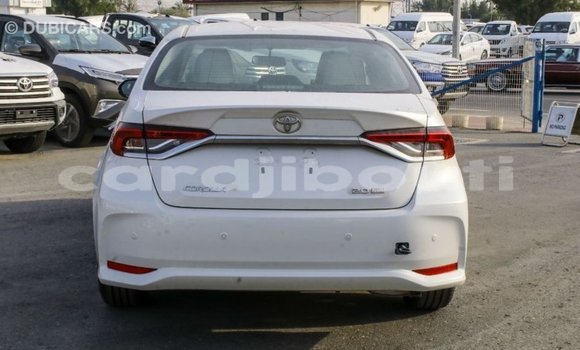 Acheter Import Voiture Toyota Corolla Blanc à Import - Dubai, Ali Sabieh Region Acheter Import Voiture Toyota Corolla Blanc à Import - Dubai, Ali Sabieh Region