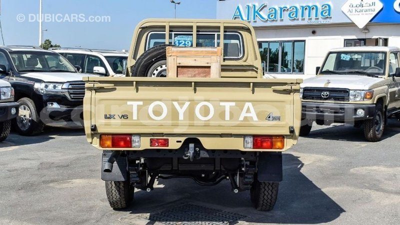 Big with watermark toyota land cruiser ali sabieh region import dubai 2750