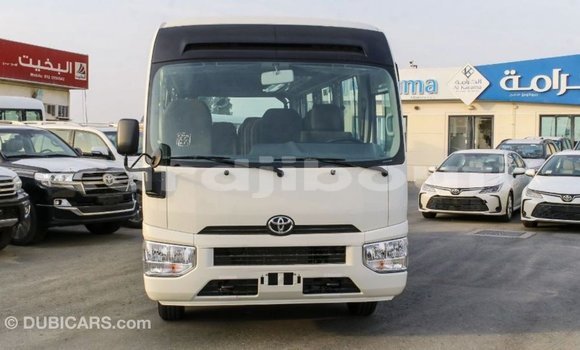 Acheter Import Voiture Toyota Coaster Blanc à Import - Dubai, Ali Sabieh Region Acheter Import Voiture Toyota Coaster Blanc à Import - Dubai, Ali Sabieh Region