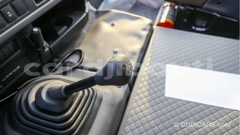 Big with watermark toyota coaster ali sabieh region import dubai 2751