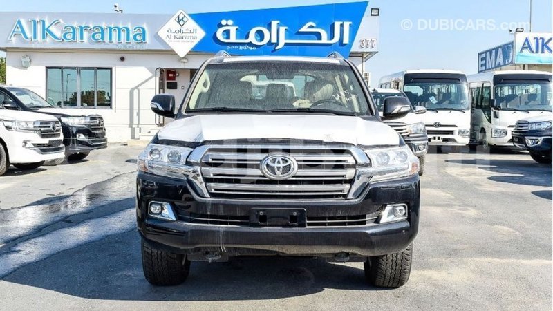 Big with watermark toyota land cruiser ali sabieh region import dubai 2752