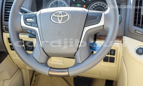 Buy Import Toyota Land Cruiser Black Car in Import - Dubai in Ali Sabieh Region Buy Import Toyota Land Cruiser Black Car in Import - Dubai in Ali Sabieh Region