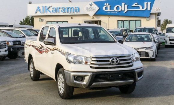 Acheter Import Voiture Toyota Hilux Blanc à Import - Dubai, Ali Sabieh Region Acheter Import Voiture Toyota Hilux Blanc à Import - Dubai, Ali Sabieh Region