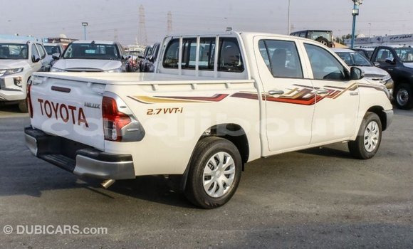 Acheter Import Voiture Toyota Hilux Blanc à Import - Dubai, Ali Sabieh Region Acheter Import Voiture Toyota Hilux Blanc à Import - Dubai, Ali Sabieh Region
