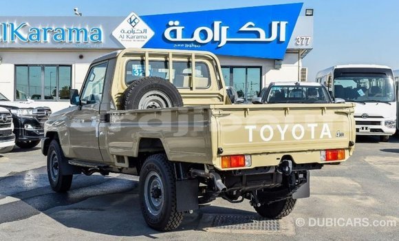 Acheter Import Voiture Toyota Land Cruiser Beige à Import - Dubai, Ali Sabieh Region Acheter Import Voiture Toyota Land Cruiser Beige à Import - Dubai, Ali Sabieh Region