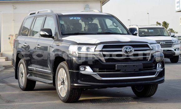 Acheter Import Voiture Toyota Land Cruiser Noir à Import - Dubai, Ali Sabieh Region Acheter Import Voiture Toyota Land Cruiser Noir à Import - Dubai, Ali Sabieh Region
