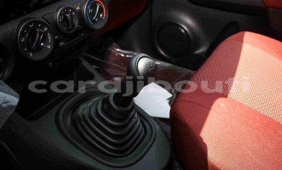 Acheter Import Voiture Toyota Hilux Autre à Import - Dubai, Ali Sabieh Region Acheter Import Voiture Toyota Hilux Autre à Import - Dubai, Ali Sabieh Region