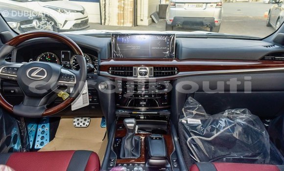 Acheter Import Voiture Lexus LX Noir à Import - Dubai, Ali Sabieh Region Acheter Import Voiture Lexus LX Noir à Import - Dubai, Ali Sabieh Region