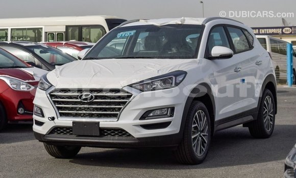 Buy Import Hyundai Tucson White Car in Import - Dubai in Ali Sabieh Region Buy Import Hyundai Tucson White Car in Import - Dubai in Ali Sabieh Region