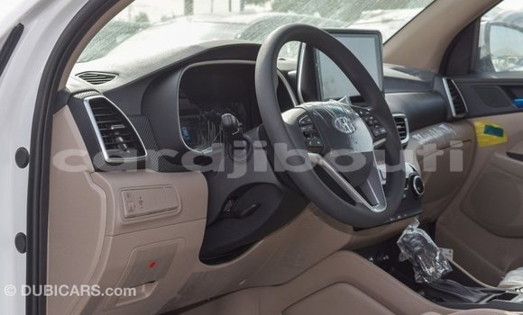 Buy Import Hyundai Tucson White Car in Import - Dubai in Ali Sabieh Region Buy Import Hyundai Tucson White Car in Import - Dubai in Ali Sabieh Region