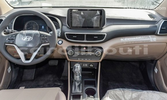 Buy Import Hyundai Tucson White Car in Import - Dubai in Ali Sabieh Region Buy Import Hyundai Tucson White Car in Import - Dubai in Ali Sabieh Region