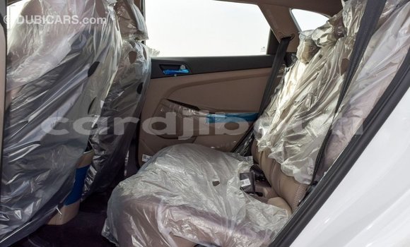 Buy Import Hyundai Tucson White Car in Import - Dubai in Ali Sabieh Region Buy Import Hyundai Tucson White Car in Import - Dubai in Ali Sabieh Region