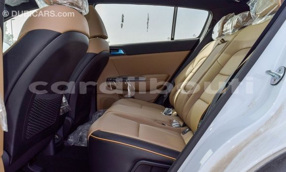 Buy Import Kia Sportage White Car in Import - Dubai in Ali Sabieh Region Buy Import Kia Sportage White Car in Import - Dubai in Ali Sabieh Region