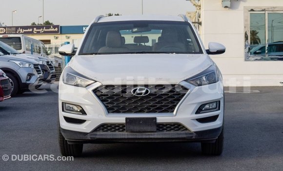 Buy Import Hyundai Tucson White Car in Import - Dubai in Ali Sabieh Region Buy Import Hyundai Tucson White Car in Import - Dubai in Ali Sabieh Region