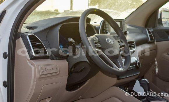 Buy Import Hyundai Tucson White Car in Import - Dubai in Ali Sabieh Region Buy Import Hyundai Tucson White Car in Import - Dubai in Ali Sabieh Region