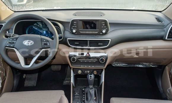 Buy Import Hyundai Tucson White Car in Import - Dubai in Ali Sabieh Region Buy Import Hyundai Tucson White Car in Import - Dubai in Ali Sabieh Region