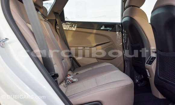 Buy Import Hyundai Tucson White Car in Import - Dubai in Ali Sabieh Region Buy Import Hyundai Tucson White Car in Import - Dubai in Ali Sabieh Region