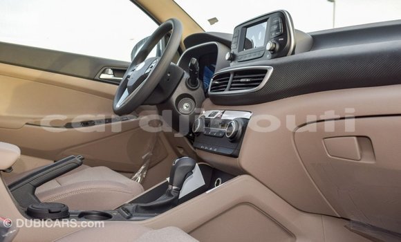 Buy Import Hyundai Tucson White Car in Import - Dubai in Ali Sabieh Region Buy Import Hyundai Tucson White Car in Import - Dubai in Ali Sabieh Region