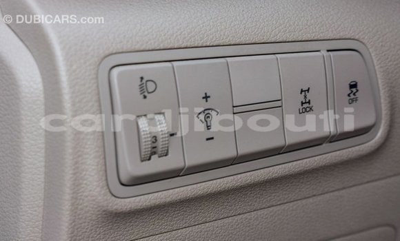 Buy Import Hyundai Tucson White Car in Import - Dubai in Ali Sabieh Region Buy Import Hyundai Tucson White Car in Import - Dubai in Ali Sabieh Region