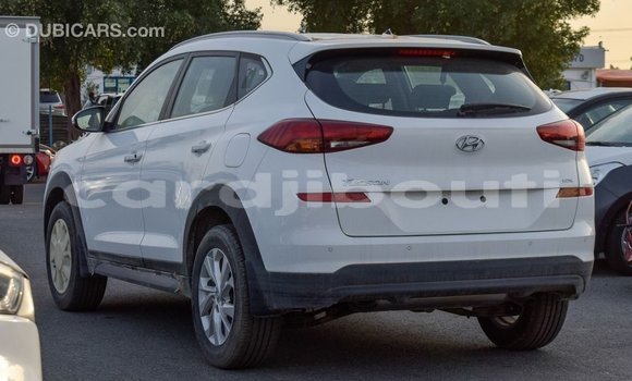 Buy Import Hyundai Tucson White Car in Import - Dubai in Ali Sabieh Region Buy Import Hyundai Tucson White Car in Import - Dubai in Ali Sabieh Region