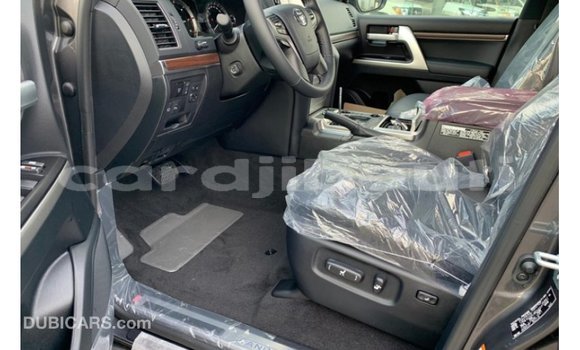Buy Import Toyota Land Cruiser Brown Car in Import - Dubai in Ali Sabieh Region Buy Import Toyota Land Cruiser Brown Car in Import - Dubai in Ali Sabieh Region