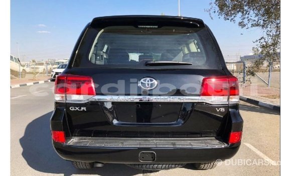 Acheter Import Voiture Toyota Land Cruiser Noir à Import - Dubai, Ali Sabieh Region Acheter Import Voiture Toyota Land Cruiser Noir à Import - Dubai, Ali Sabieh Region