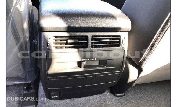 Acheter Import Voiture Toyota Land Cruiser Noir à Import - Dubai, Ali Sabieh Region Acheter Import Voiture Toyota Land Cruiser Noir à Import - Dubai, Ali Sabieh Region