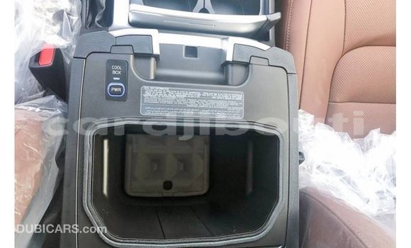 Buy Import Toyota Land Cruiser Black Car in Import - Dubai in Ali Sabieh Region Buy Import Toyota Land Cruiser Black Car in Import - Dubai in Ali Sabieh Region