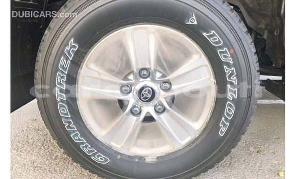 Acheter Import Voiture Toyota Land Cruiser Noir à Import - Dubai, Ali Sabieh Region Acheter Import Voiture Toyota Land Cruiser Noir à Import - Dubai, Ali Sabieh Region