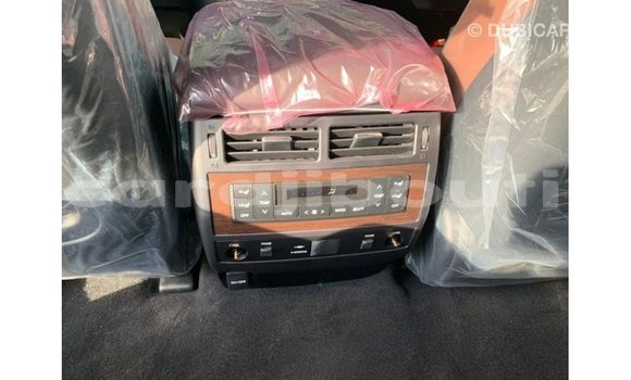 Acheter Import Voiture Toyota Land Cruiser Noir à Import - Dubai, Ali Sabieh Region Acheter Import Voiture Toyota Land Cruiser Noir à Import - Dubai, Ali Sabieh Region