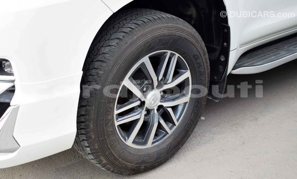 Buy Import Toyota Prado White Car in Import - Dubai in Ali Sabieh Region Buy Import Toyota Prado White Car in Import - Dubai in Ali Sabieh Region