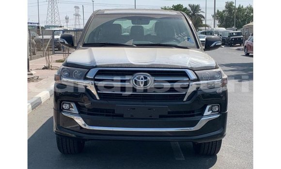 Acheter Import Voiture Toyota Land Cruiser Noir à Import - Dubai, Ali Sabieh Region Acheter Import Voiture Toyota Land Cruiser Noir à Import - Dubai, Ali Sabieh Region