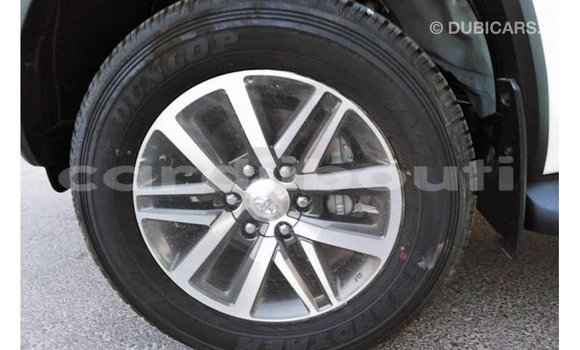 Acheter Import Voiture Toyota Fortuner Blanc à Import - Dubai, Ali Sabieh Region Acheter Import Voiture Toyota Fortuner Blanc à Import - Dubai, Ali Sabieh Region