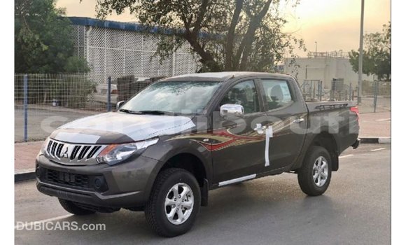 Acheter Import Voiture Mitsubishi L200 Marron à Import - Dubai, Ali Sabieh Region Acheter Import Voiture Mitsubishi L200 Marron à Import - Dubai, Ali Sabieh Region