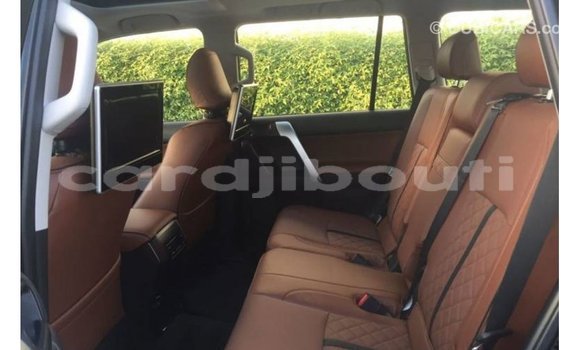 Buy Import Toyota Prado Black Car in Import - Dubai in Ali Sabieh Region Buy Import Toyota Prado Black Car in Import - Dubai in Ali Sabieh Region