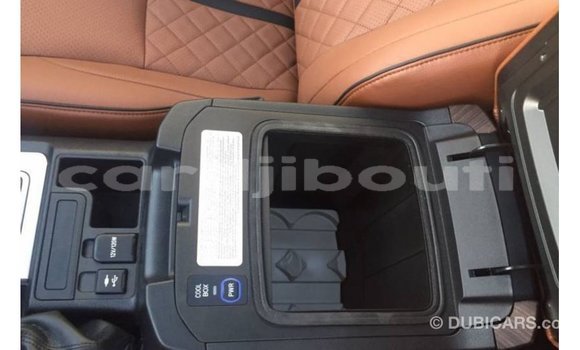 Buy Import Toyota Prado Black Car in Import - Dubai in Ali Sabieh Region Buy Import Toyota Prado Black Car in Import - Dubai in Ali Sabieh Region