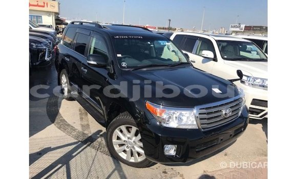 Acheter Import Voiture Toyota Land Cruiser Noir à Import - Dubai, Ali Sabieh Region Acheter Import Voiture Toyota Land Cruiser Noir à Import - Dubai, Ali Sabieh Region