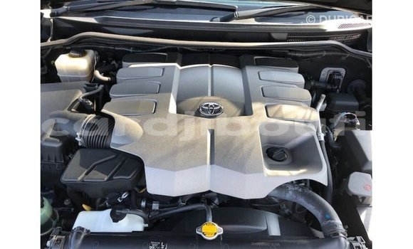 Acheter Import Voiture Toyota Land Cruiser Noir à Import - Dubai, Ali Sabieh Region Acheter Import Voiture Toyota Land Cruiser Noir à Import - Dubai, Ali Sabieh Region