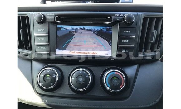 Acheter Import Voiture Toyota 4Runner Blanc à Import - Dubai, Ali Sabieh Region Acheter Import Voiture Toyota 4Runner Blanc à Import - Dubai, Ali Sabieh Region