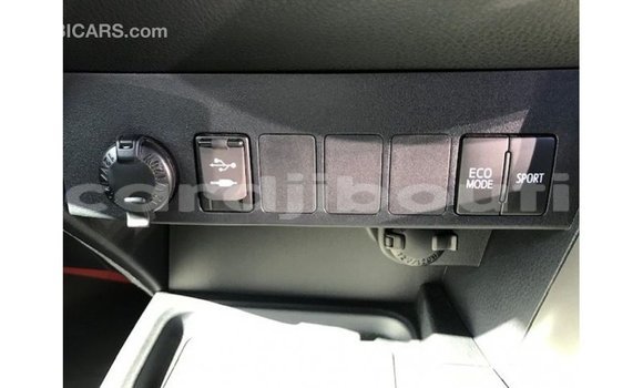 Acheter Import Voiture Toyota 4Runner Blanc à Import - Dubai, Ali Sabieh Region Acheter Import Voiture Toyota 4Runner Blanc à Import - Dubai, Ali Sabieh Region