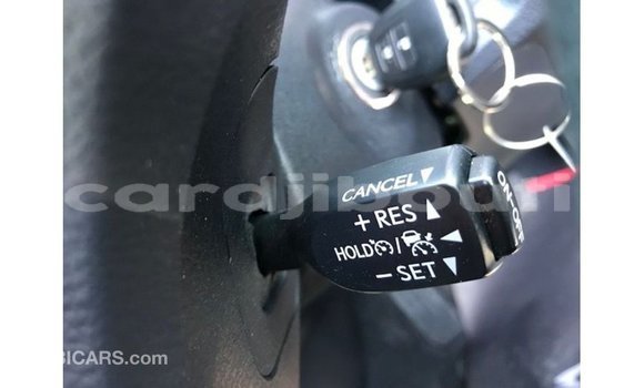 Acheter Import Voiture Toyota 4Runner Blanc à Import - Dubai, Ali Sabieh Region Acheter Import Voiture Toyota 4Runner Blanc à Import - Dubai, Ali Sabieh Region