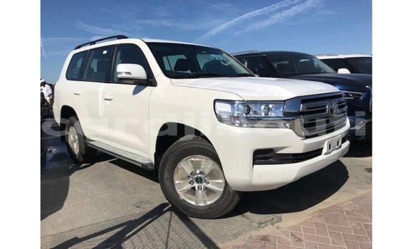 Acheter Import Voiture Toyota Land Cruiser Blanc à Import - Dubai, Ali Sabieh Region Acheter Import Voiture Toyota Land Cruiser Blanc à Import - Dubai, Ali Sabieh Region