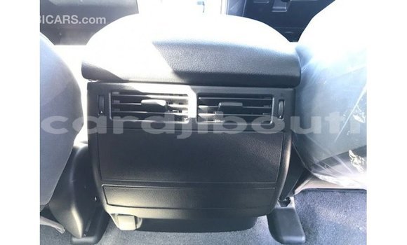 Acheter Import Voiture Toyota Land Cruiser Blanc à Import - Dubai, Ali Sabieh Region Acheter Import Voiture Toyota Land Cruiser Blanc à Import - Dubai, Ali Sabieh Region