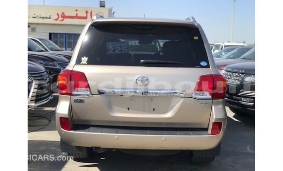 Acheter Import Voiture Toyota Land Cruiser Autre à Import - Dubai, Ali Sabieh Region Acheter Import Voiture Toyota Land Cruiser Autre à Import - Dubai, Ali Sabieh Region
