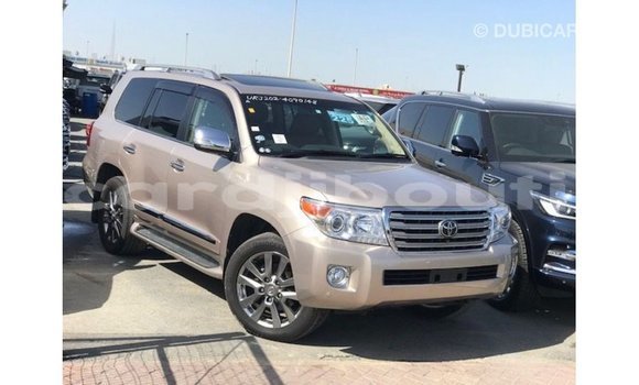Acheter Import Voiture Toyota Land Cruiser Autre à Import - Dubai, Ali Sabieh Region Acheter Import Voiture Toyota Land Cruiser Autre à Import - Dubai, Ali Sabieh Region